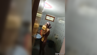 Indian teen dries body with tower flashing private parts in washroom | XXX Video on AllSex.XXX