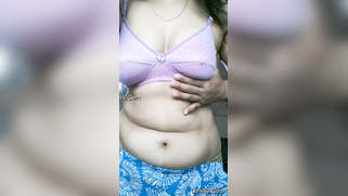 Desi mom wants to conquer XXX industry with saggy body and exposes it | XXX Video on AllSex.XXX