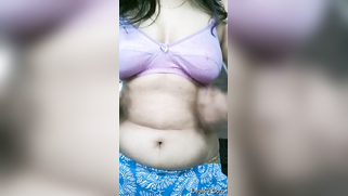 Desi mom wants to conquer XXX industry with saggy body and exposes it | XXX Video on AllSex.XXX