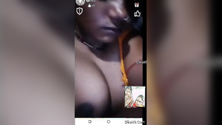 Desi mom covers tits with sari and teases viewers with the naked part | XXX Video on AllSex.XXX