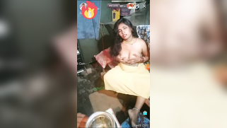 Cameraman doesn't miss a moment of Desi mom playing with her boobs | XXX Video on AllSex.XXX