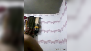 Indian with small tits doesn't feel shy to show how she washes body | XXX Video on AllSex.XXX