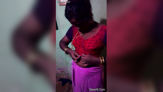 Indian aunty puts red top on hiding saggy titties in amateur XXX video | XXX Video on AllSex.XXX