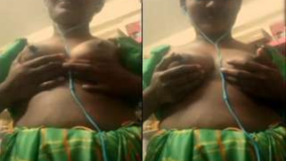 Desi chick takes saggy breasts to light so that boyfriend can jerk off | XXX Video on AllSex.XXX