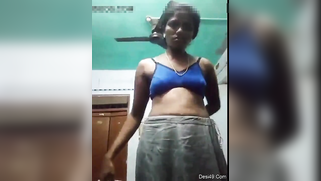 Indian aunty shows tits because it's her own XXX homemade show | XXX Video on AllSex.XXX