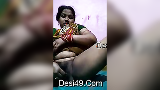 Fatty Desi mom bares hairy cunt and takes vegetable for masturbation | XXX Video on AllSex.XXX