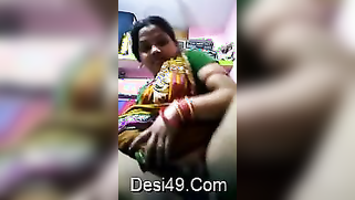 Fatty Desi mom bares hairy cunt and takes vegetable for masturbation | XXX Video on AllSex.XXX