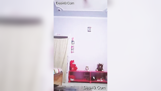 Indian isn't shy to flash boobs and unshaved peach in home video | XXX Video on AllSex.XXX