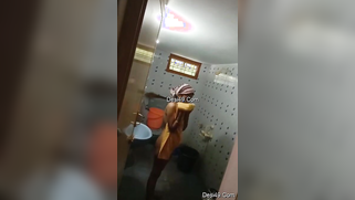 Desi chick looks so alluringly drying body with towel after shower | XXX Video on AllSex.XXX