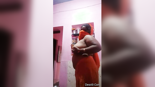 Busty Desi mom takes clothes off to expose her smokin' hot body | XXX Video on AllSex.XXX