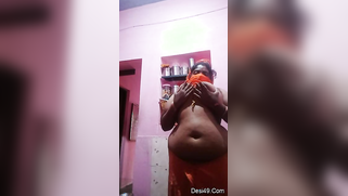 Busty Desi mom takes clothes off to expose her smokin' hot body | XXX Video on AllSex.XXX