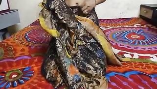 Unstoppable XXX show of Indian who takes sari and underwear off | XXX Video on AllSex.XXX