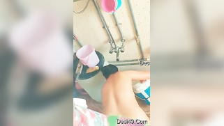 Boy enjoys sex partner from India taking impromptu shower in the nude | XXX Video on AllSex.XXX