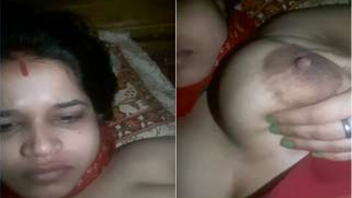 Teen with huge titties tempts online clients during XXX masturbation