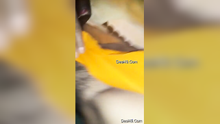 Indian babe lifts yellow sari and shows off pretty hairy pussy | XXX Video on AllSex.XXX