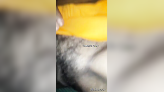 Indian babe lifts yellow sari and shows off pretty hairy pussy | XXX Video on AllSex.XXX