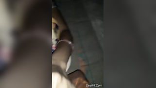 Indian babe lifts yellow sari and shows off pretty hairy pussy | XXX Video on AllSex.XXX