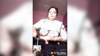 Spontaneous striptease for stranger who pays to jerk off to Desi mom | XXX Video on AllSex.XXX