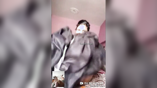 Spontaneous striptease for stranger who pays to jerk off to Desi mom | XXX Video on AllSex.XXX