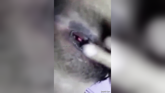 Desi barbie receives own fingers in pussy while talking on phone | XXX Video on AllSex.XXX