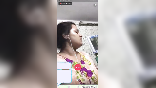 Indian aunty and her naked pussy in XXX self-made porn video | XXX Video on AllSex.XXX