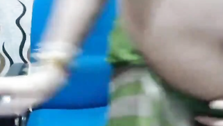 Desi mom sits naked before webcam and shoves fingers inside the snatch | XXX Video on AllSex.XXX