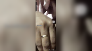 Smiling Indian aunty puts camera down to film her sunshaved peach | XXX Video on AllSex.XXX