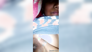 Desi girl pulls T-shirt up and exposes small boobs with big nipples | XXX Video on AllSex.XXX