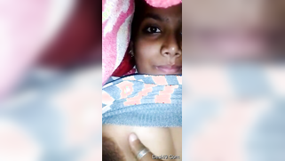 Desi girl pulls T-shirt up and exposes small boobs with big nipples | XXX Video on AllSex.XXX