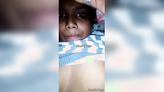 Desi girl pulls T-shirt up and exposes small boobs with big nipples | XXX Video on AllSex.XXX