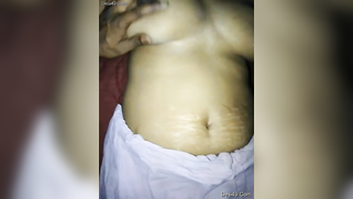 Man can see Desi girlfriend's pussy is wet which means she wants sex | XXX Video on AllSex.XXX