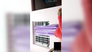 Desi model lies in bed getting naked just like online clients want | XXX Video on AllSex.XXX