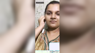 Brunette exposes fatty pussy on amateur camera in XXX Indian web chat