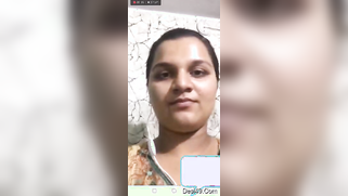 Brunette exposes fatty pussy on amateur camera in XXX Indian web chat | XXX Video on AllSex.XXX