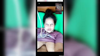 Desi mom is proud of saggy breasts and exposes them to the wanker | XXX Video on AllSex.XXX