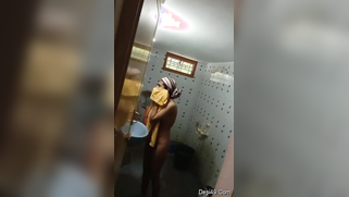 Indian slut doesn't even know tits impress a lot of horny boys online