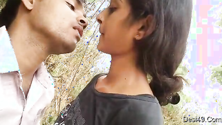 Partner called Desi woman outdoors not for sex but kissing on camera | XXX Video on AllSex.XXX