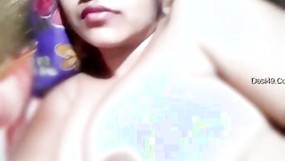 XXX video of Indian cheers self-isolated fans up when she shows boobs | XXX Video on AllSex.XXX