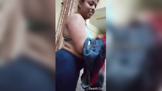 Fatty Desi mom's butt cheeks are so big that blow cameraman's mind | XXX Video on AllSex.XXX