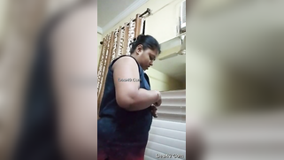 Fatty Desi mom's butt cheeks are so big that blow cameraman's mind | XXX Video on AllSex.XXX