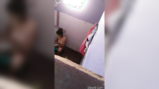 Desi girl desired man to film her in the nude while taking the shower | XXX Video on AllSex.XXX
