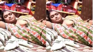 Aunty in sari flashes dark nipple like a real slutty Indian XXX lecher | XXX Video on AllSex.XXX