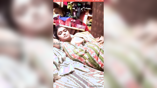 Aunty in sari flashes dark nipple like a real slutty Indian XXX lecher | XXX Video on AllSex.XXX