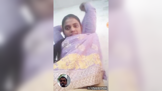 Desi girl in sari knows how to make hubby super-horny via videolink | XXX Video on AllSex.XXX