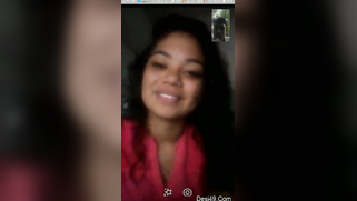 Attractive Indian slut manipulates man showing hard nipples for moment | XXX Video on AllSex.XXX