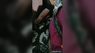 Aunty with perfect pussy lies in bed with legs wide open in XXX video | XXX Video on AllSex.XXX