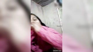 Desi whore flashes XXX-shaped titties covered with red bra close-up | XXX Video on AllSex.XXX