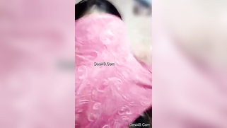 Desi whore flashes XXX-shaped titties covered with red bra close-up | XXX Video on AllSex.XXX