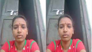 XXX online lover actively touches unshaved muff in close-up video