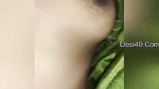 XXX online lover actively touches unshaved muff in close-up video | XXX Video on AllSex.XXX